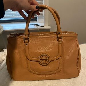 Tory Burch Medium Purse